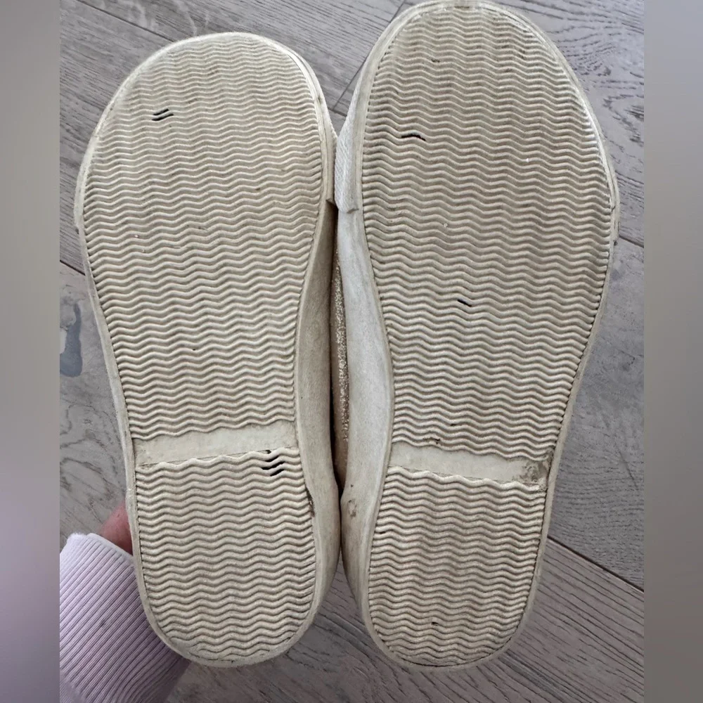 Kids Level gold sneakers size 13